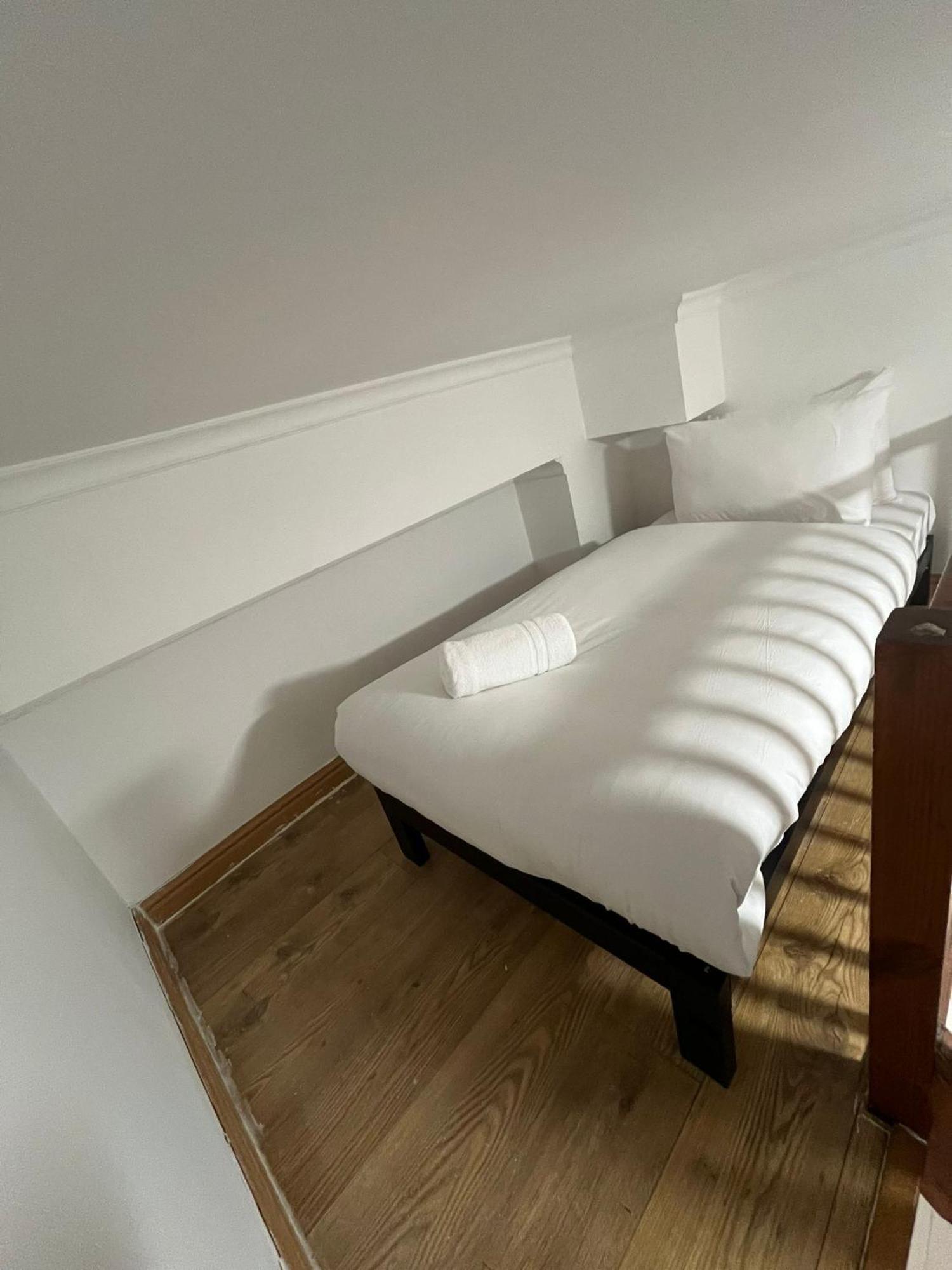Modern Studios Queenspark Londres Habitación foto