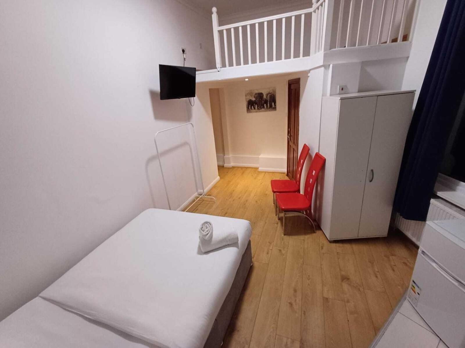 Modern Studios Queenspark Londres Habitación foto