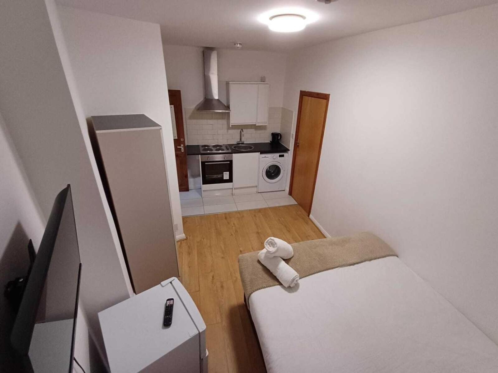 Modern Studios Queenspark Londres Habitación foto