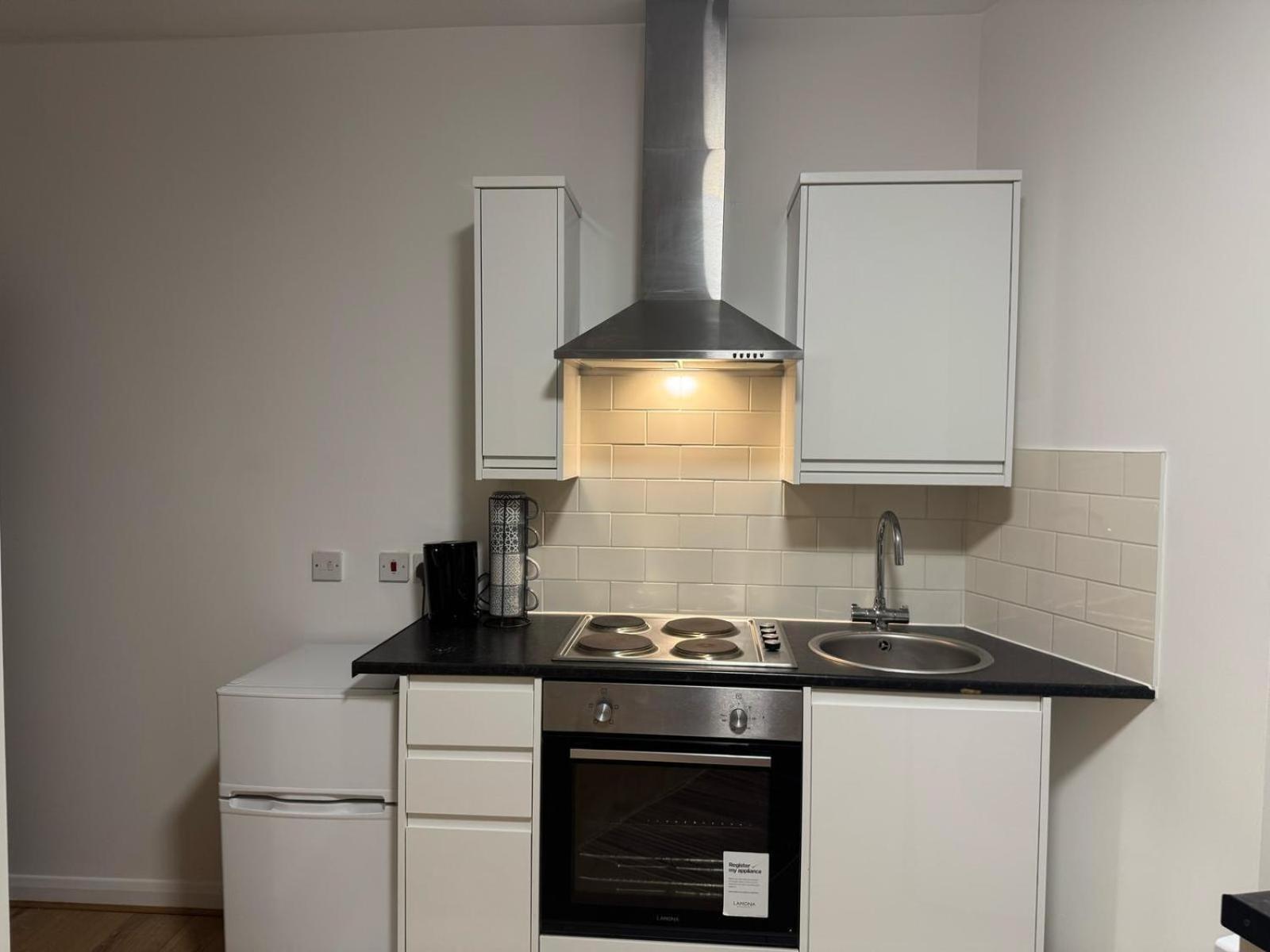Modern Studios Queenspark Londres Habitación foto
