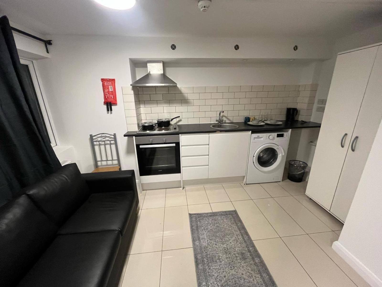 Modern Studios Queenspark Londres Habitación foto